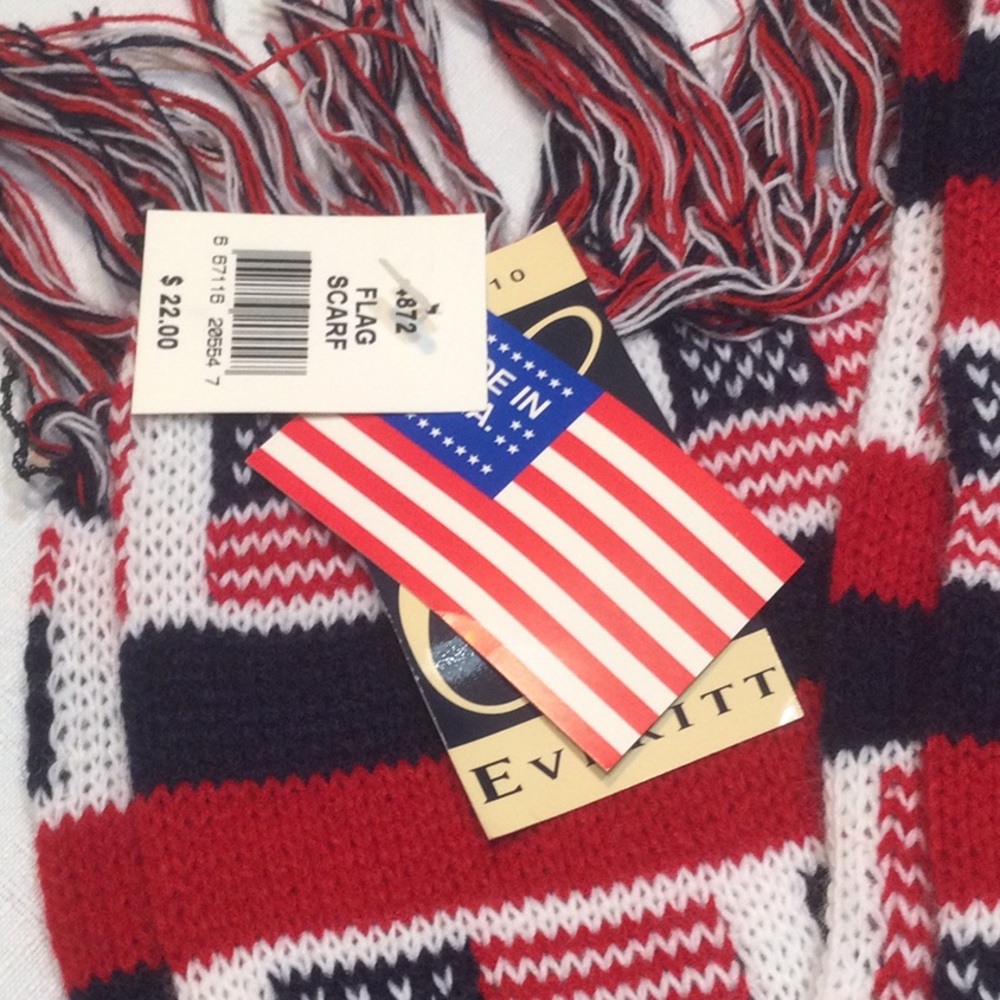 Everitt Knitted Flag Scarf Made In U.S.A. NWT - Picture 3 of 4